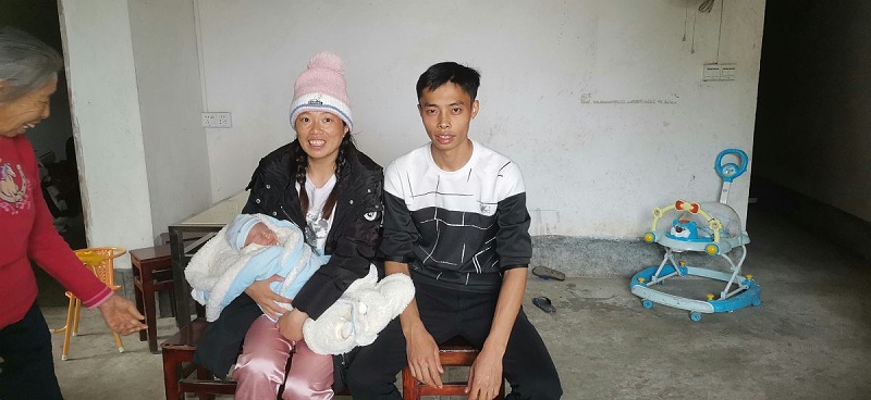 ���������ܼ��װ�������������Ա��Я�ֹ��� (8)